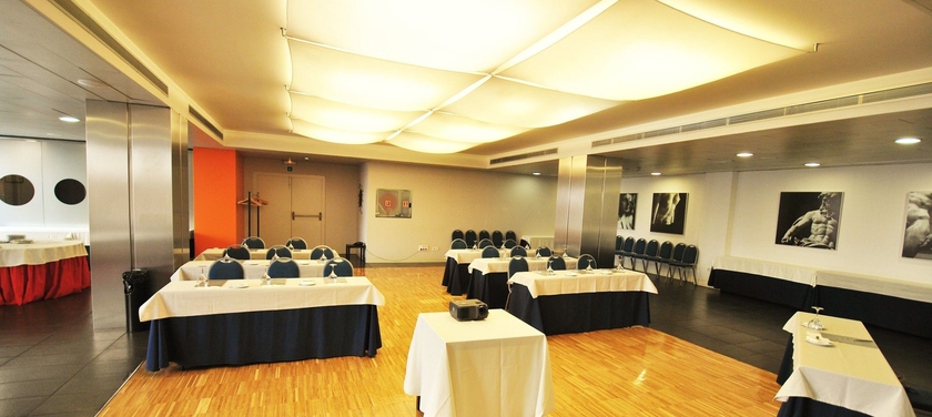 Imagen de los interiores del Hotel Exe Tres Cantos. Foto 8