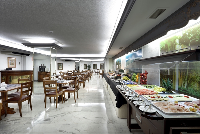 Imagen del bar/restaurante del Hotel Exe Triunfo. Foto 6