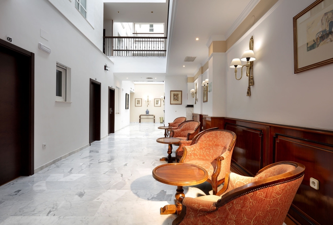 Imagen de los interiores del Hotel Exe Triunfo. Foto 16