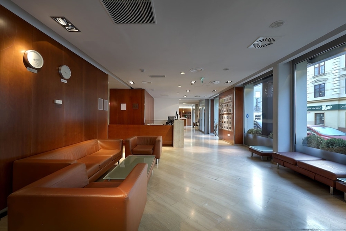 Imagen de los interiores del Hotel Exe Vienna. Foto 12