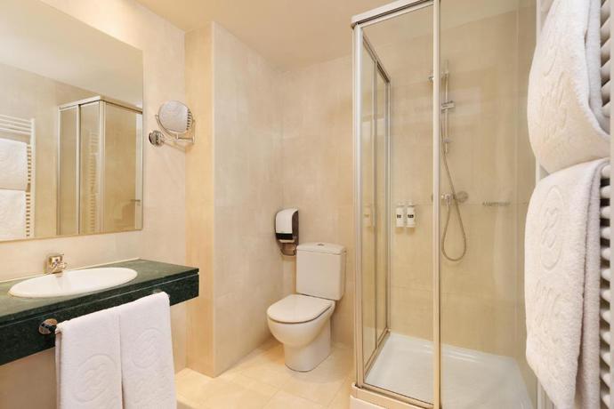 Imagen de la habitación del Hotel Exe Vienna. Foto 5