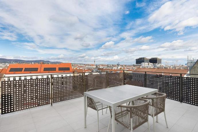 Imagen de los exteriores del Hotel Exe Vienna. Foto 9