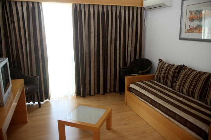 Imagen de los interiores del Hotel Exe Wellington. Foto 18