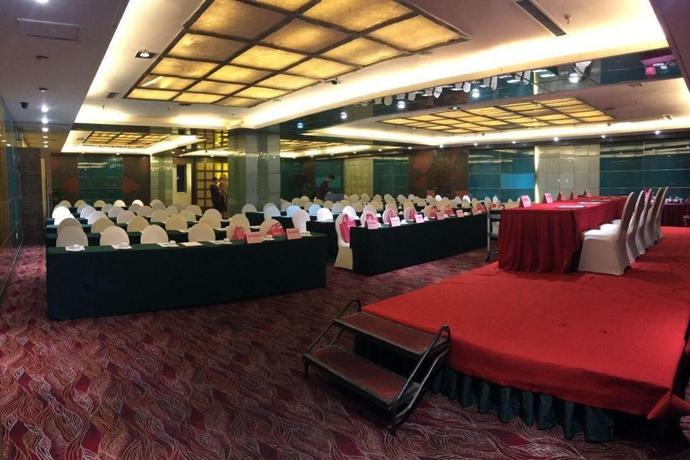 Imagen general del Hotel Execemon Xinjiang Yilite Hotel. Foto 2