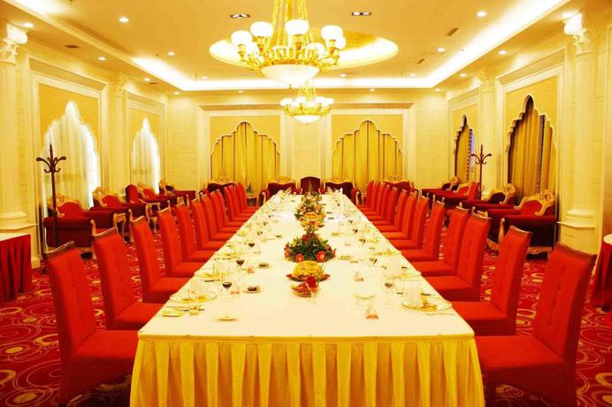 Imagen del bar/restaurante del Hotel Execemon Xinjiang Yilite Hotel. Foto 4