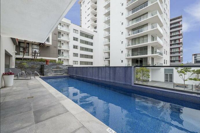 Imagen de la piscina del Hotel Executive 2 Bedroom Wollongong Apartment. Foto 39