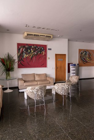 Imagen de los interiores del Hotel Executive Arrey. Foto 12