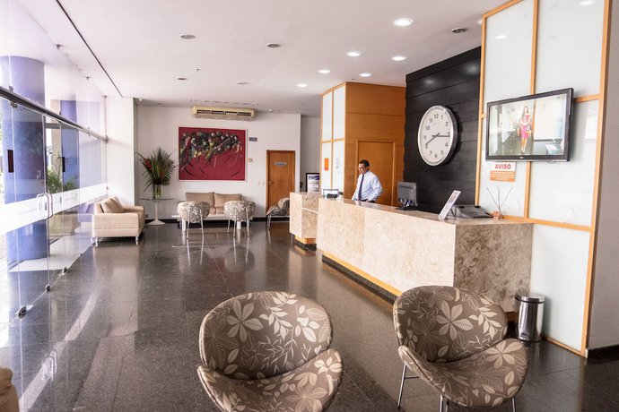 Imagen de los interiores del Hotel Executive Arrey. Foto 20