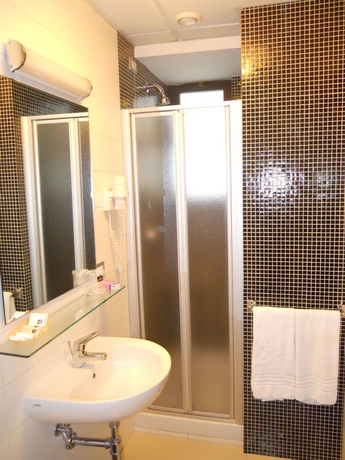 Imagen de la habitación del Hotel Executive Business. Foto 9