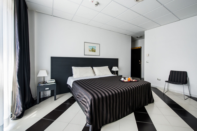 Imagen de la habitación del Hotel Executive Business. Foto 11