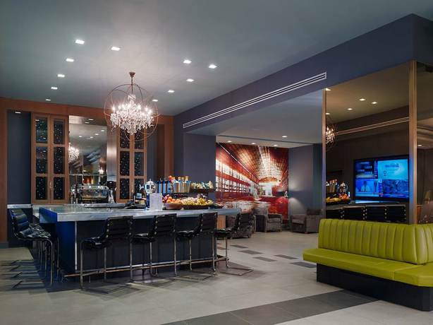 Imagen del bar/restaurante del Hotel Executive Class at MTS Hotel. Foto 3