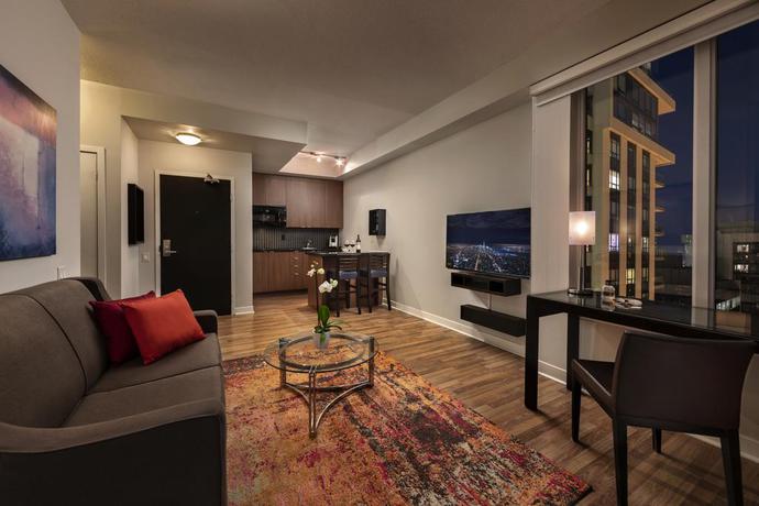 Imagen general del Hotel Executive Cosmopolitan Toronto. Foto 10