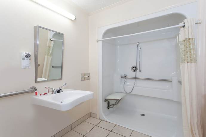 Imagen de la habitación del Hotel Executive East Syracuse. Foto 7