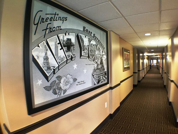 Imagen de los interiores del Hotel Executive East Syracuse. Foto 14