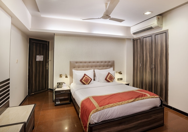 Imagen de la habitación del Hotel Executive Enclave. Foto 6