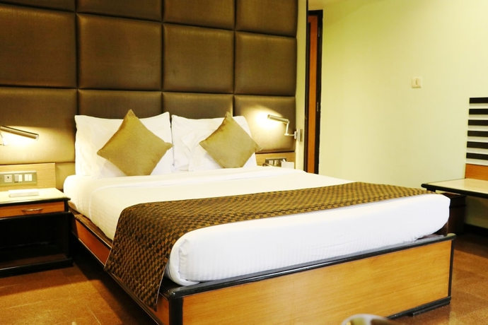 Imagen de la habitación del Hotel Executive Enclave. Foto 15