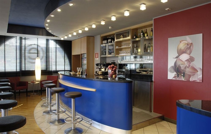 Imagen del bar/restaurante del Hotel Executive, Forli. Foto 5