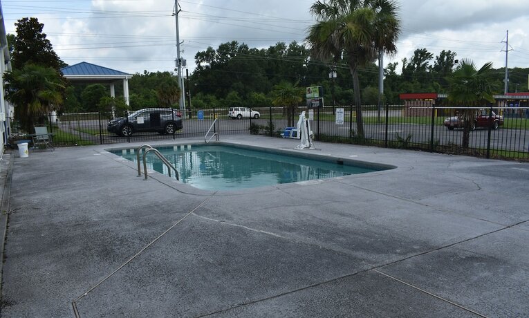 Imagen general del Hotel Executive Inn And Suites Baker. Foto 1