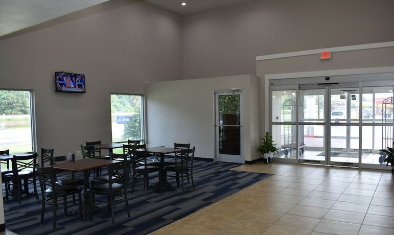 Imagen general del Hotel Executive Inn And Suites Baker. Foto 4