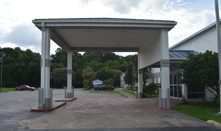 Imagen general del Hotel Executive Inn And Suites Baker. Foto 11