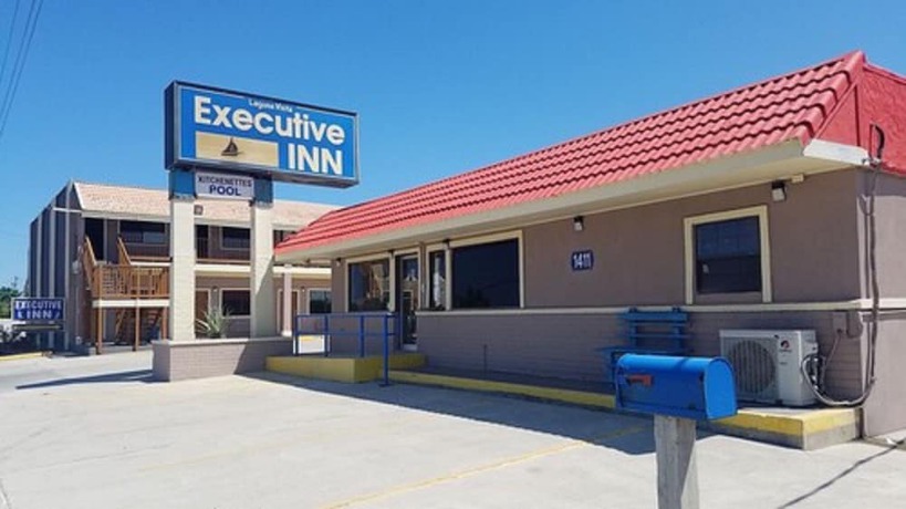 Imagen de los interiores del Hotel Executive Inn And Suites. Foto 14