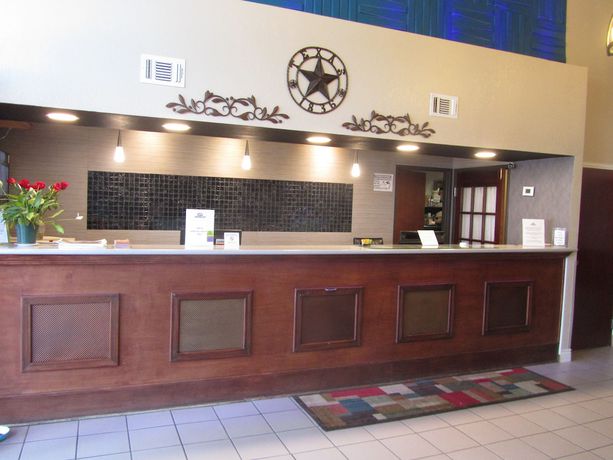 Imagen de los interiores del Hotel Executive Inn And Suites Wichita Falls. Foto 19