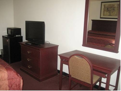 Imagen de la habitación del Hotel Executive Inn, Brookshire. Foto 4