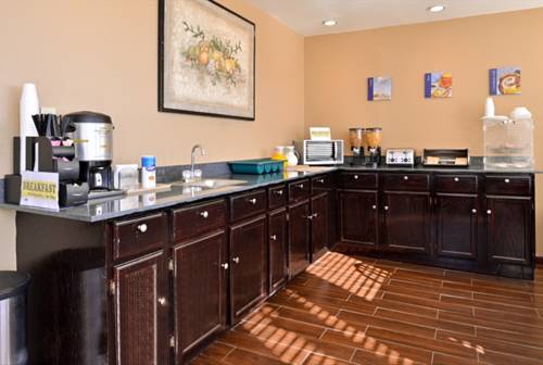 Imagen de la habitación del Hotel Executive Inn, Edmond. Foto 5