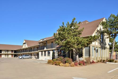 Imagen de la habitación del Hotel Executive Inn, Edmond. Foto 12