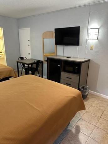 Imagen general del Hotel Executive Inn Mercedes Weslaco. Foto 10