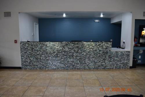 Imagen general del Hotel Executive Inn NEWLEY RENOVATED. Foto 16