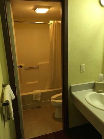 Imagen de la habitación del Hotel Executive Inn Pine Bluff. Foto 5