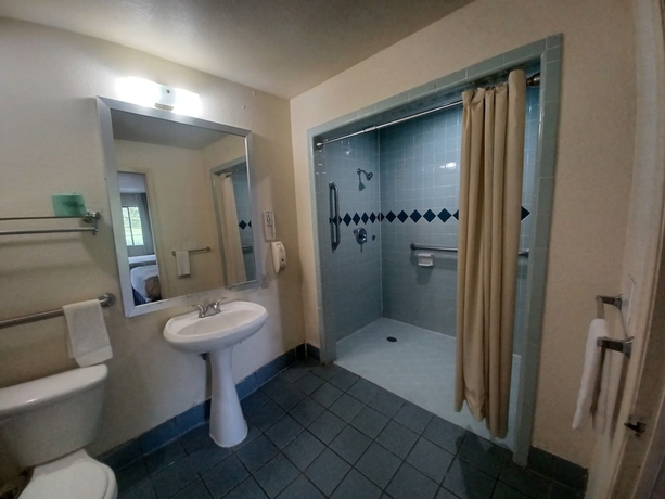 Imagen de la habitación del Hotel Executive Inn Port Lavaca. Foto 12