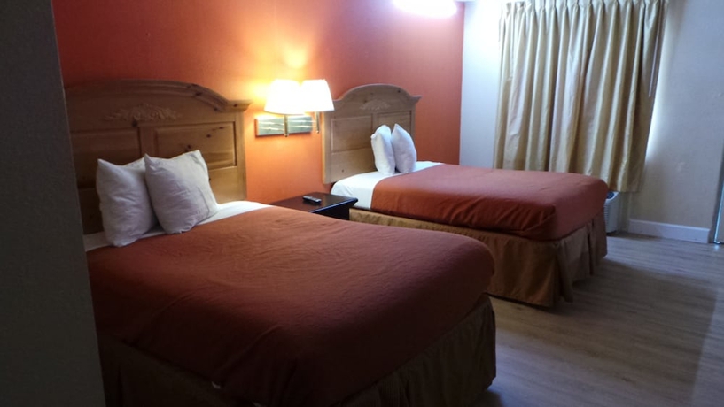 Imagen de la habitación del Hotel Executive Inn, Resaca. Foto 10