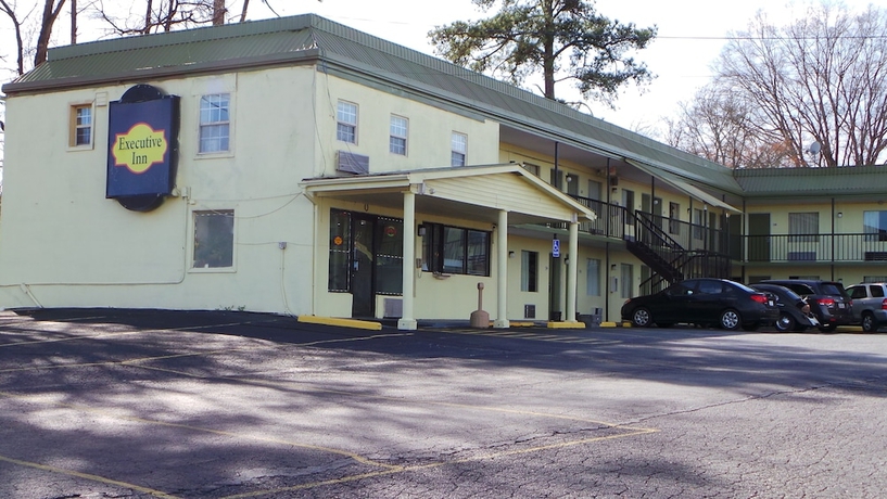 Imagen de los exteriores del Hotel Executive Inn, Resaca. Foto 16