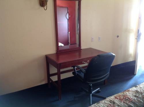 Imagen de la habitación del Hotel Executive Inn & Suites. Foto 5