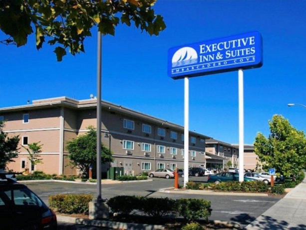 Imagen general del Hotel Executive Inn and Suites Embarcadero Cove. Foto 4