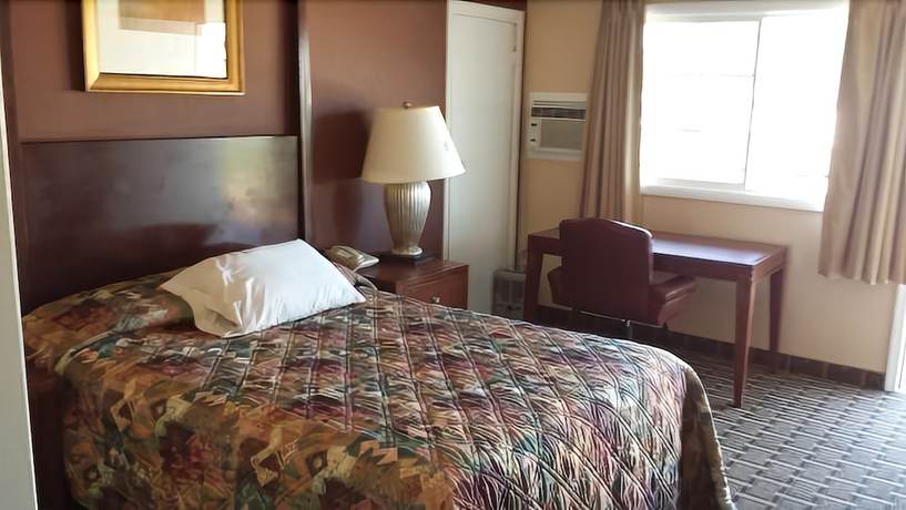 Imagen de la habitación del Hotel Executive Inn and Suites, Lakeview. Foto 8