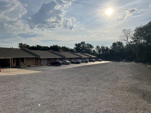 Imagen general del Hotel Executive Inn of Purcell. Foto 3