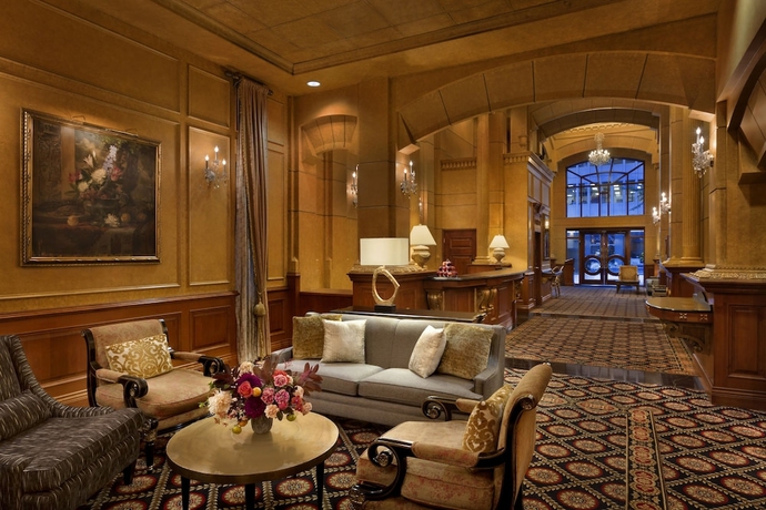 Imagen de los interiores del Hotel Executive Le Soleil. Foto 19