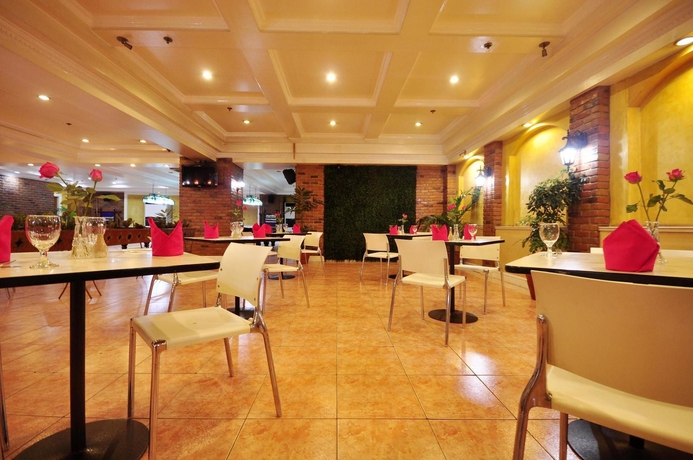 Imagen del bar/restaurante del Hotel Executive, Manila. Foto 8