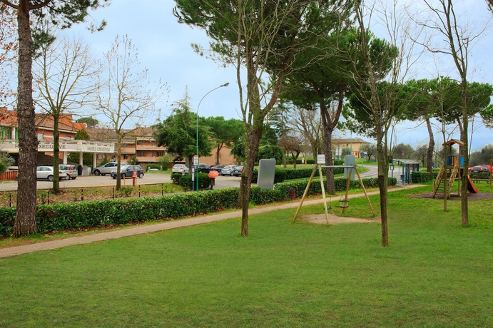 Imagen de los exteriores del Hotel Executive, Siena. Foto 14