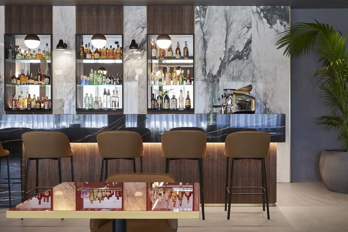 Imagen de los interiores del Hotel Executive Spa. Foto 18