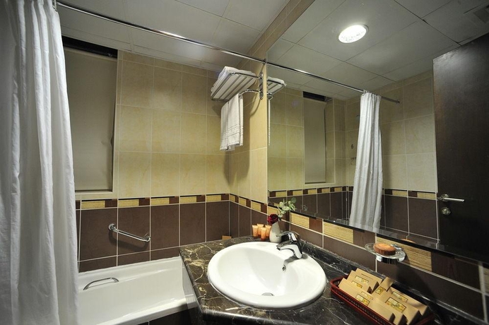 Imagen general del Hotel Executive Suites, Abu Dhabi. Foto 2