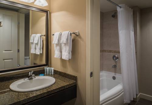 Imagen de la habitación del Hotel Executive Suites And Resort, Squamish. Foto 8