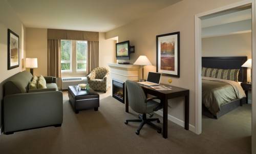 Imagen de la habitación del Hotel Executive Suites And Resort, Squamish. Foto 12