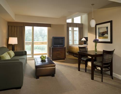 Imagen de la habitación del Hotel Executive Suites And Resort, Squamish. Foto 13