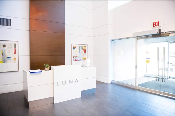 Imagen general del Hotel Executive Suites By Roseman - Luna. Foto 1