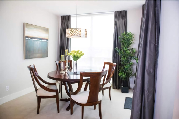 Imagen de la habitación del Hotel Executive Suites By Roseman - Luna. Foto 7