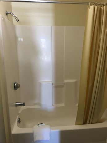 Imagen de los exteriores del Hotel Executive Suites Inn. Foto 11